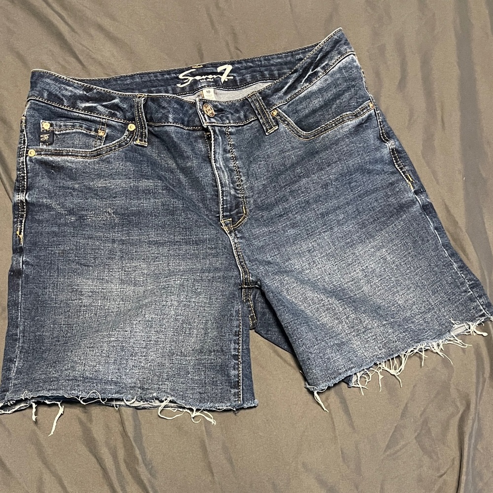Seven 7 brand, cut offs weekend short size 10